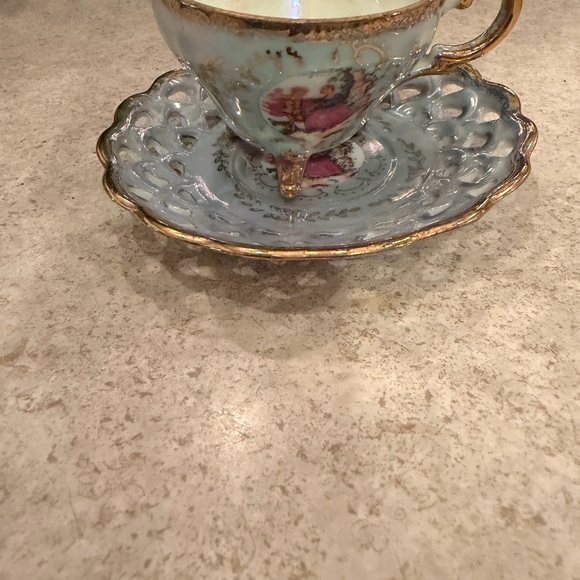 Elegant Vintage Blue and Gold Teacup and Saucer Set - Picture 2 of 2